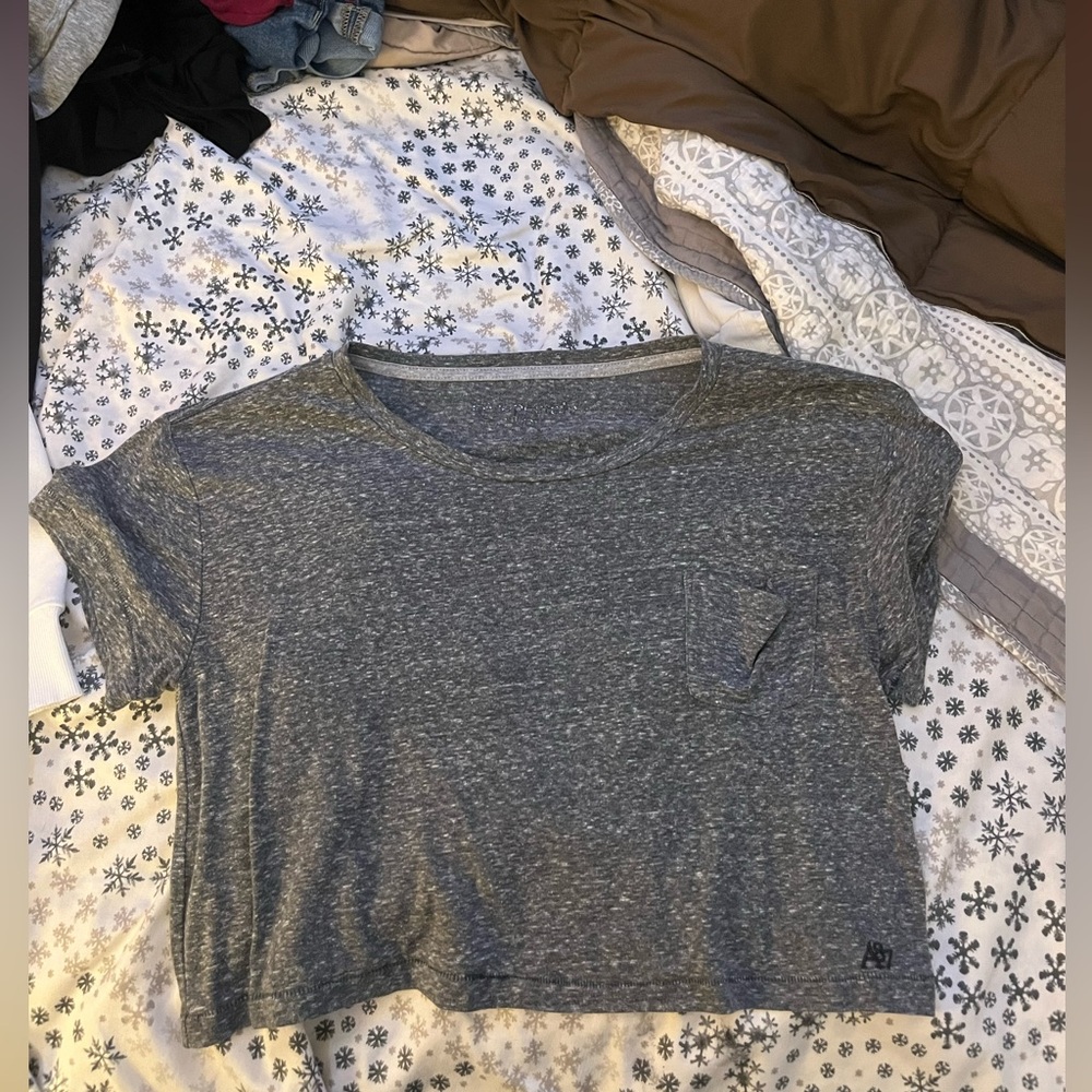 Cropped tee